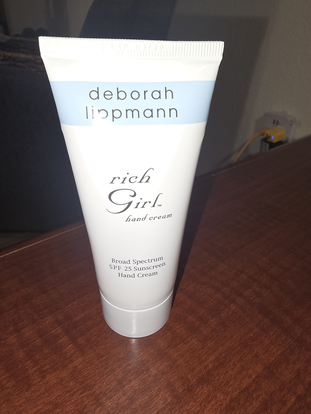 deborah lippmann Rich Girl Hand Cream - White with Light Blue Accent